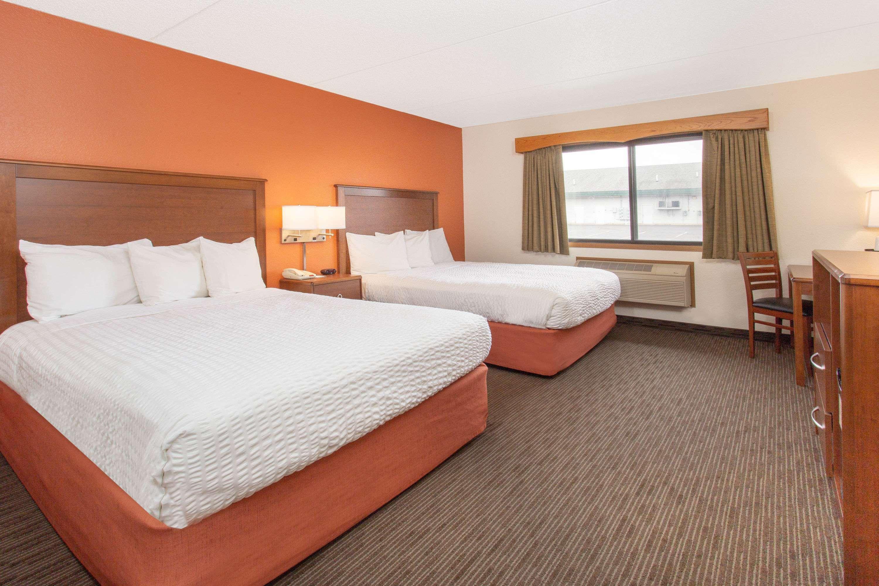 Americinn By Wyndham Calumet Exterior foto