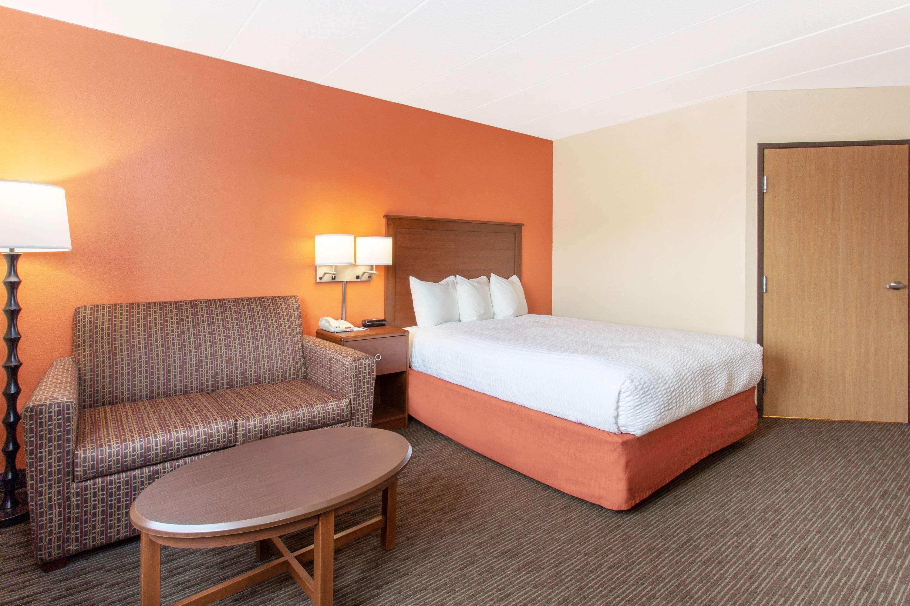 Americinn By Wyndham Calumet Exterior foto